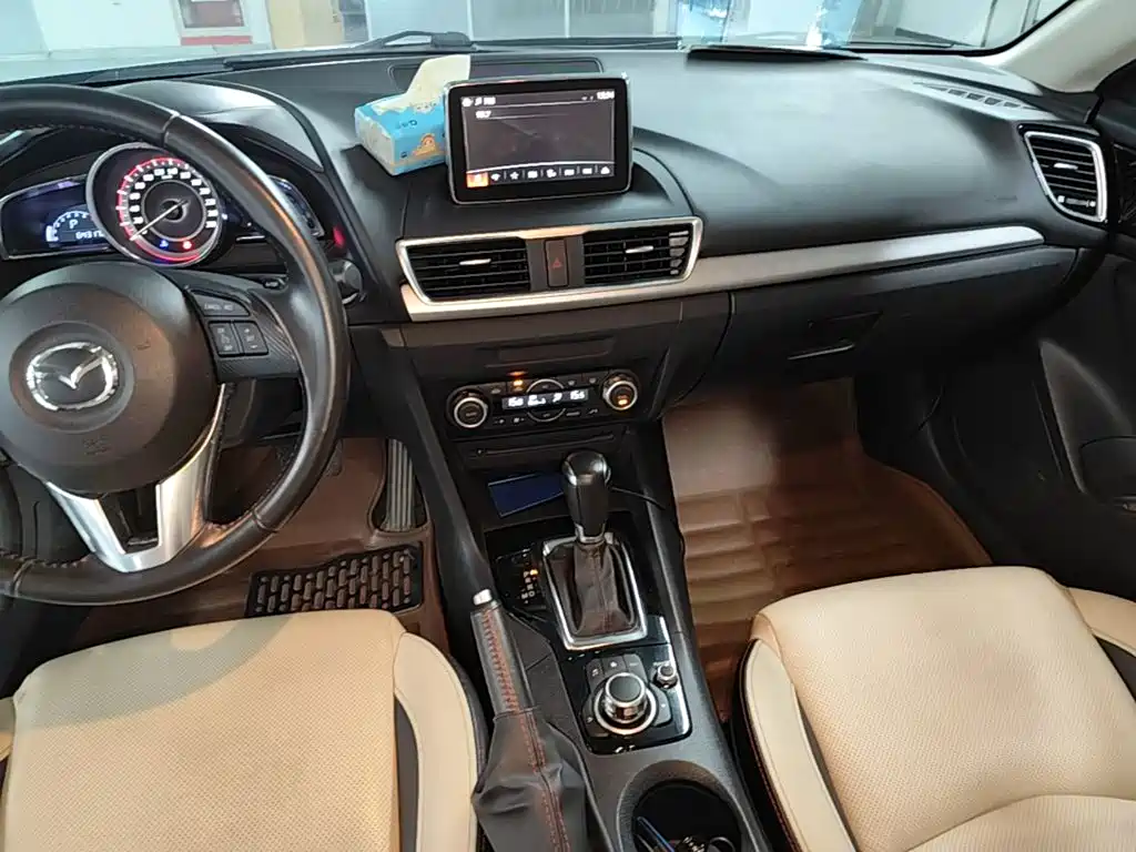 Mazda 3 Axela — миниатюра 14