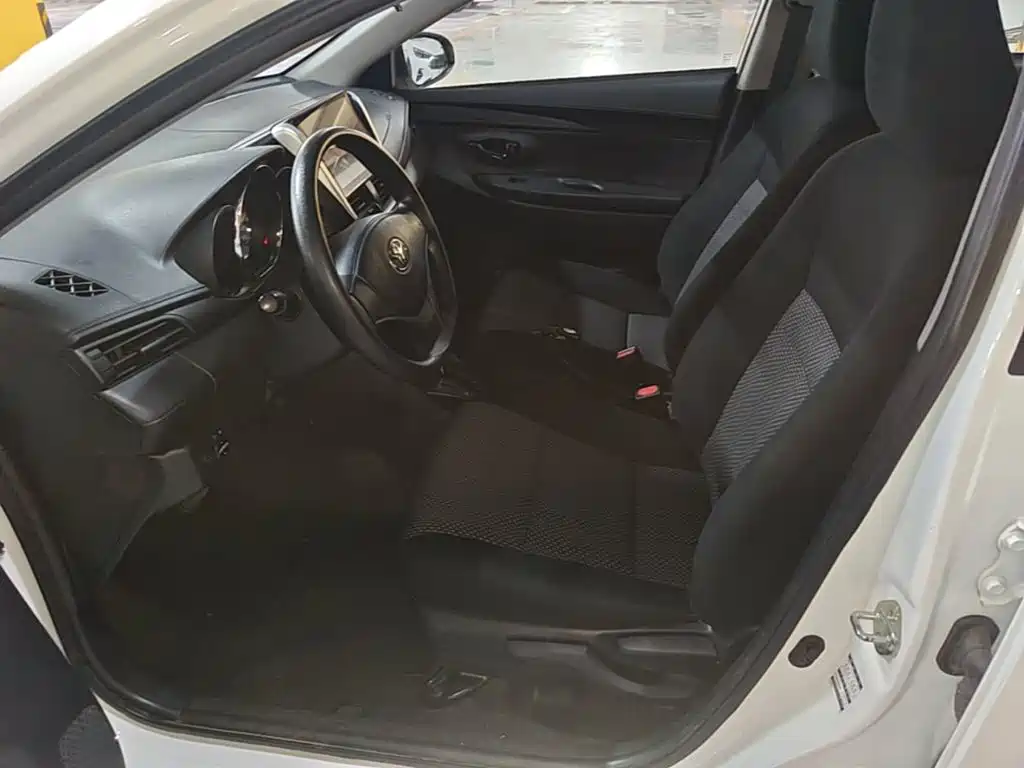 Toyota Vios FS — миниатюра 15
