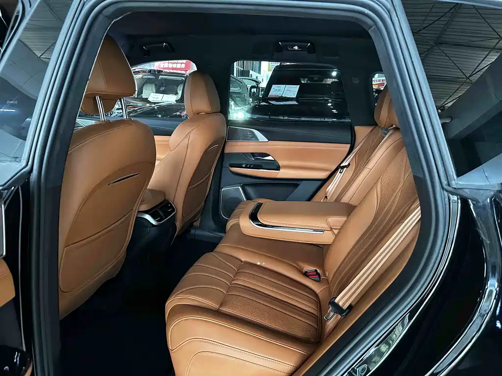 XPeng G9 — миниатюра 5