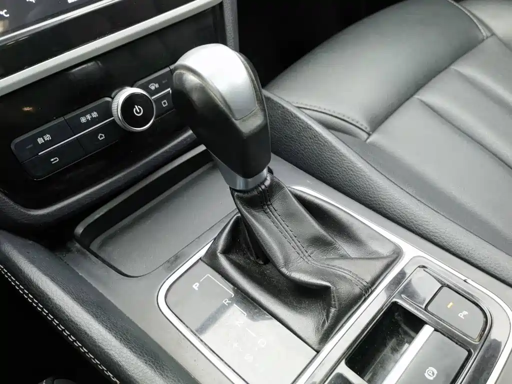 BYD MAX — миниатюра 13