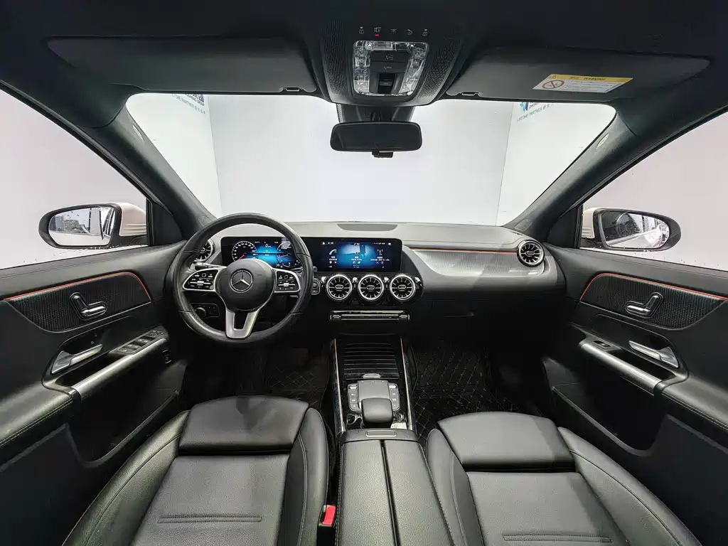 Mercedes-Benz GLA — миниатюра 10