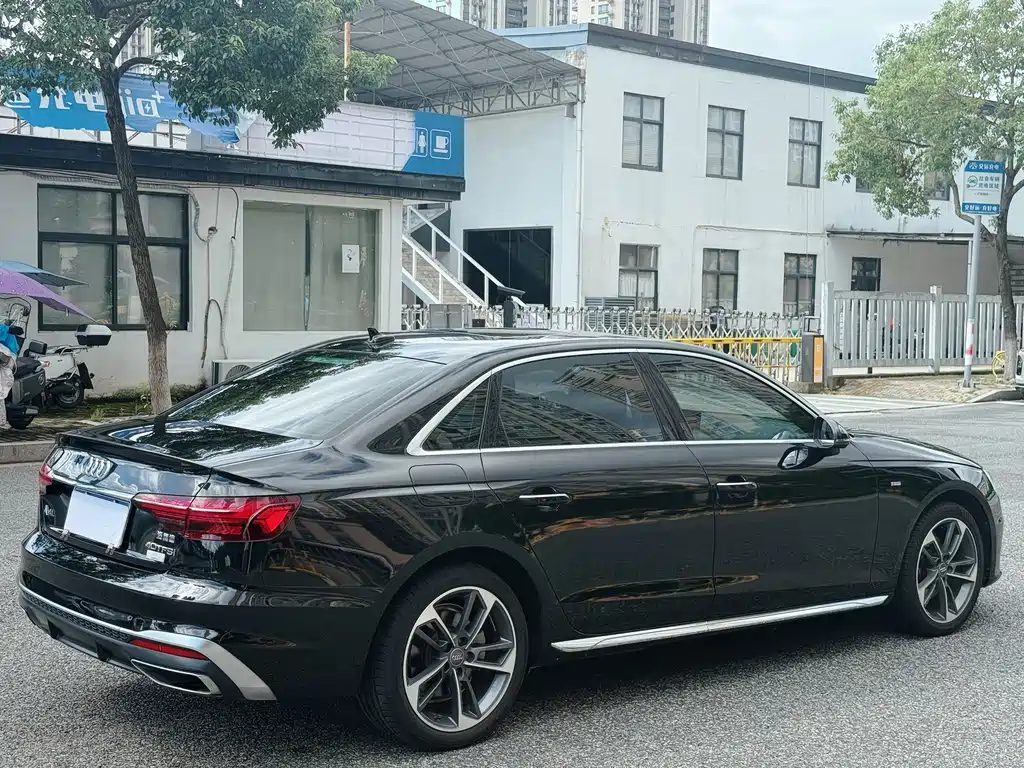 Audi A4L — миниатюра 7