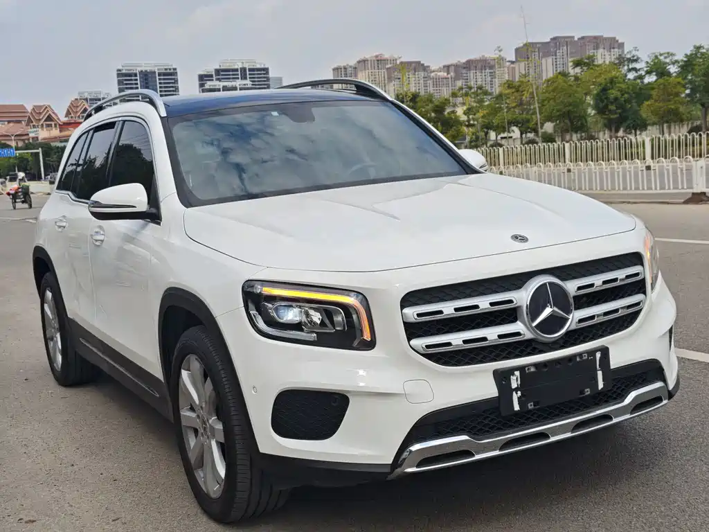 Mercedes-Benz GLB — миниатюра 3