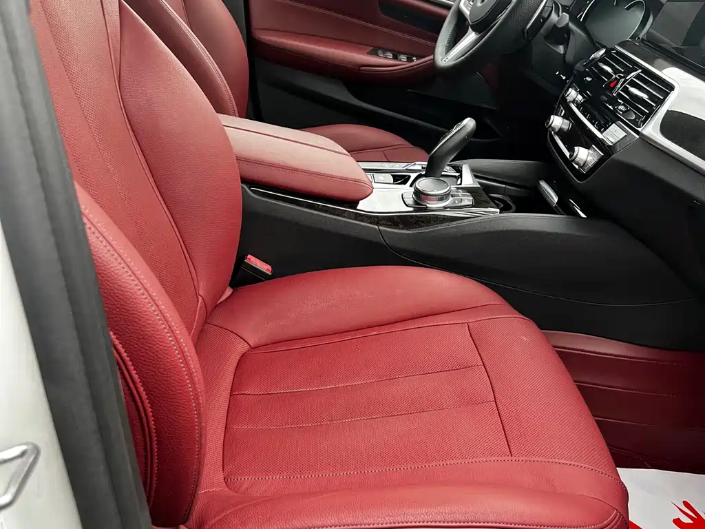 BMW 5 Series — миниатюра 3