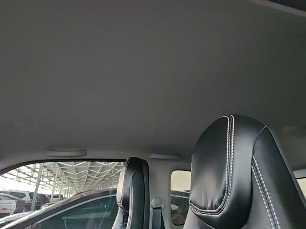 Wuling MINIEV — миниатюра 18