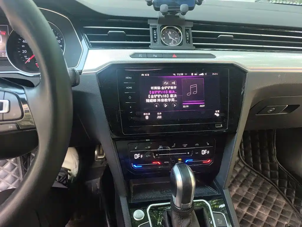 Volkswagen Magotan PHEV — миниатюра 16