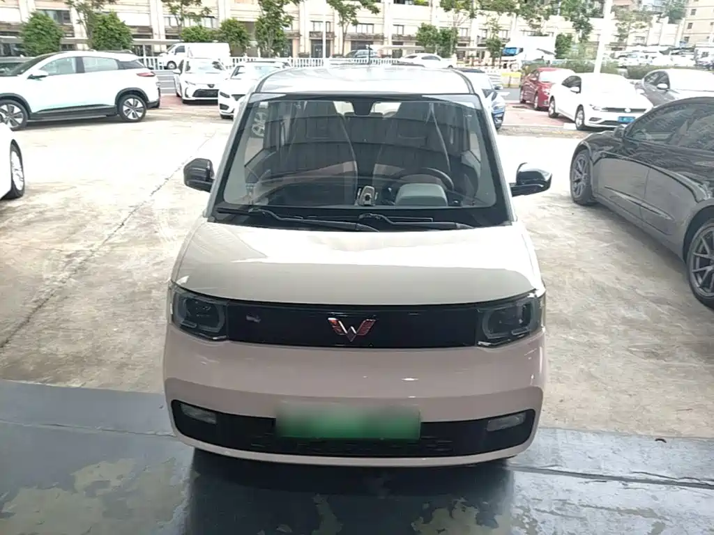 Wuling MINIEV — миниатюра 3