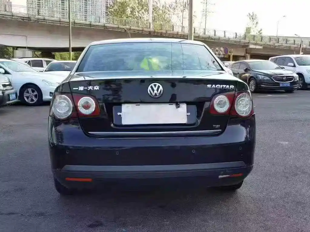 Volkswagen Sagitar — миниатюра 8