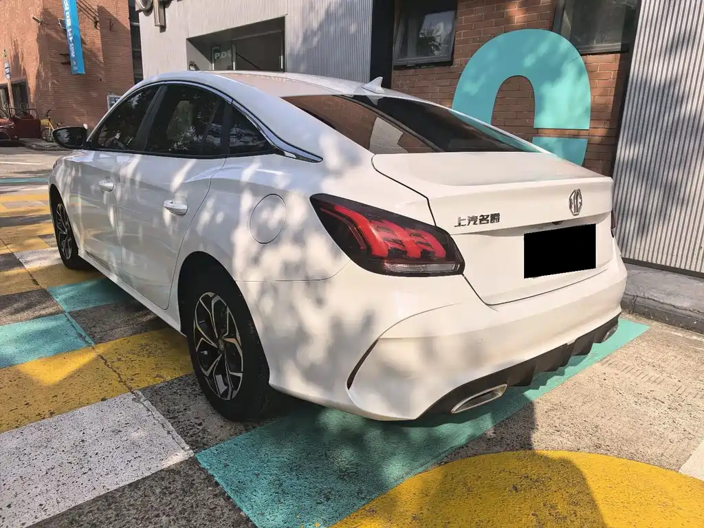 MG MG5 — миниатюра 4