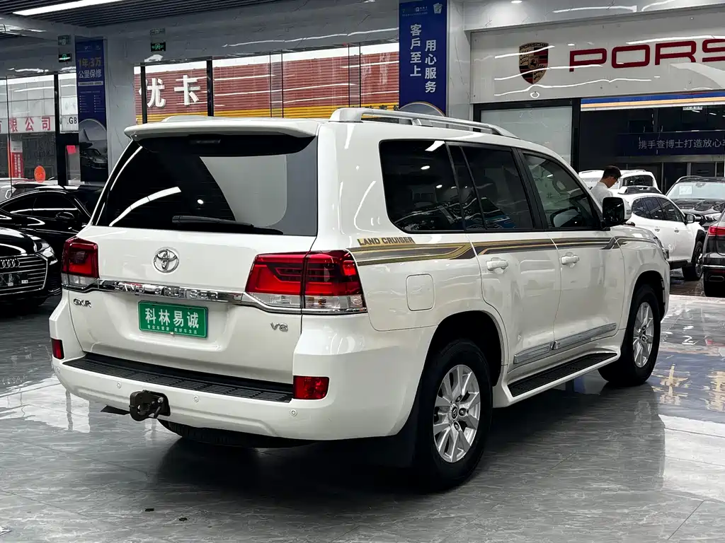 Toyota Land Cruiser — миниатюра 4