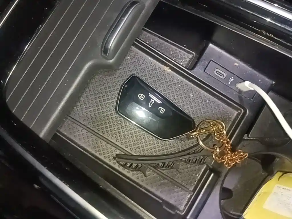 Volkswagen ID.4 X — миниатюра 9