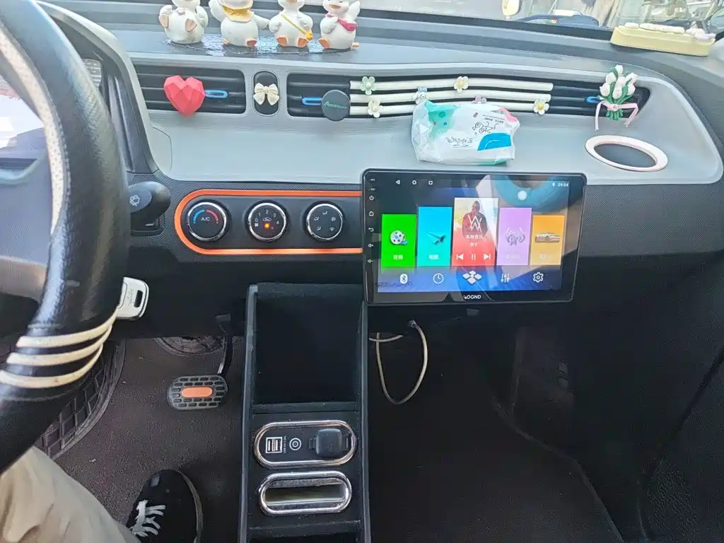 Wuling MINIEV — миниатюра 10