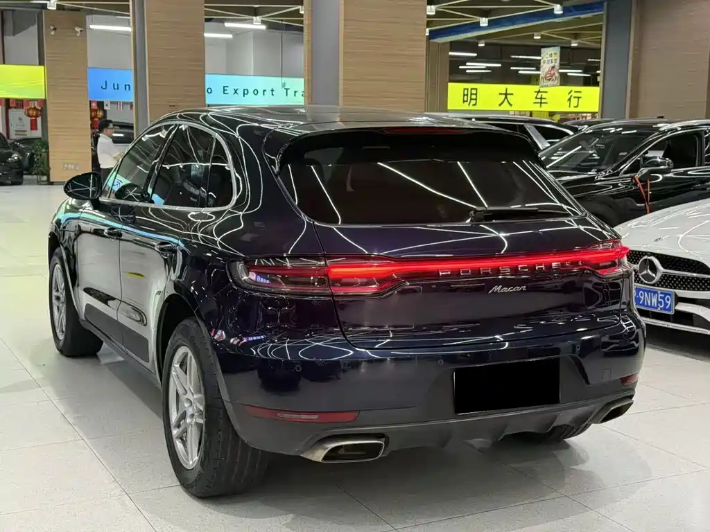 Porsche Macan — миниатюра 5