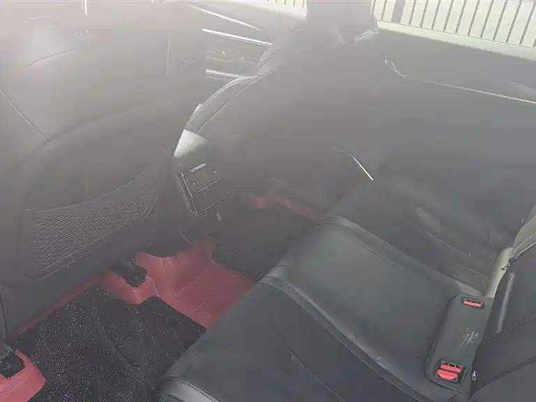 Geely Monjaro L 2023 2.0TD AT Flagship