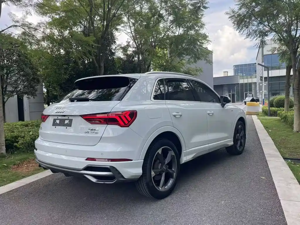 Audi Q3 — миниатюра 5