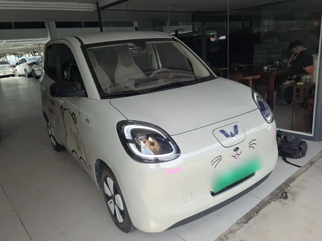 Wuling MINIEV — миниатюра 4