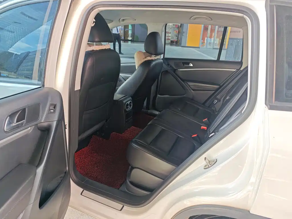 Volkswagen Tiguan — миниатюра 8
