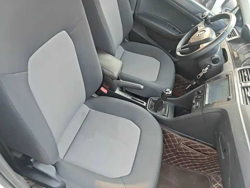 Skoda Rapid — миниатюра 25