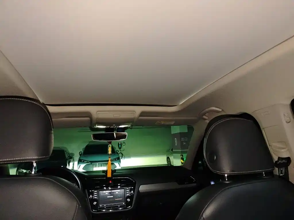 Volkswagen Tiguan L — миниатюра 19