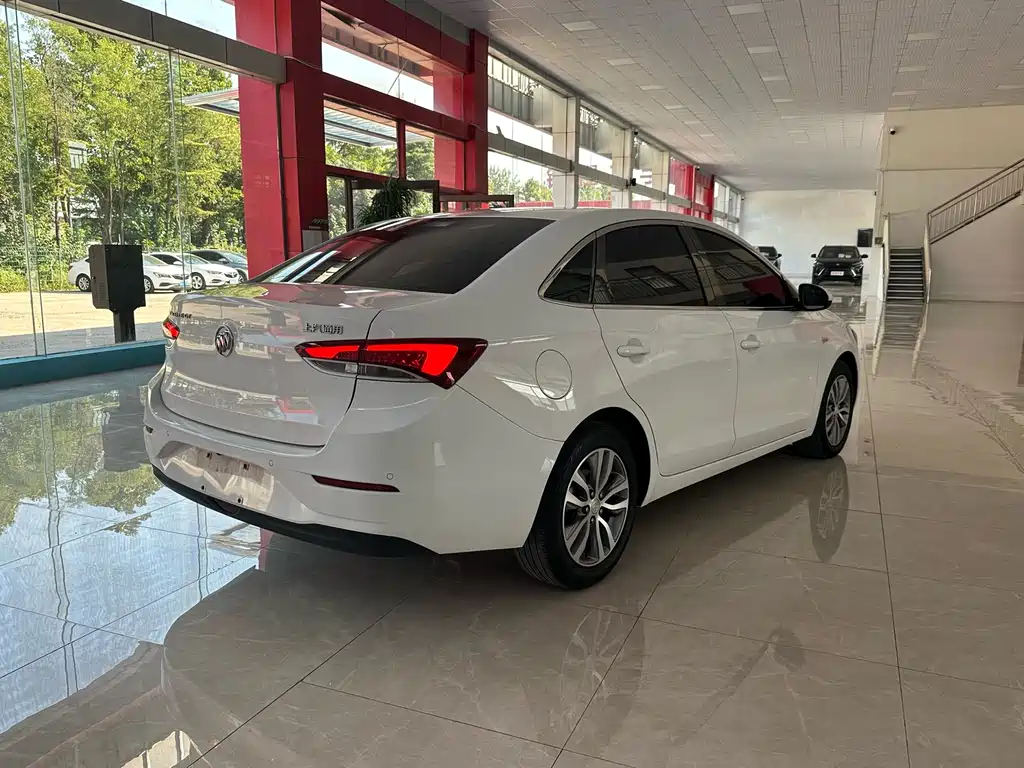 Buick Excelle — миниатюра 2