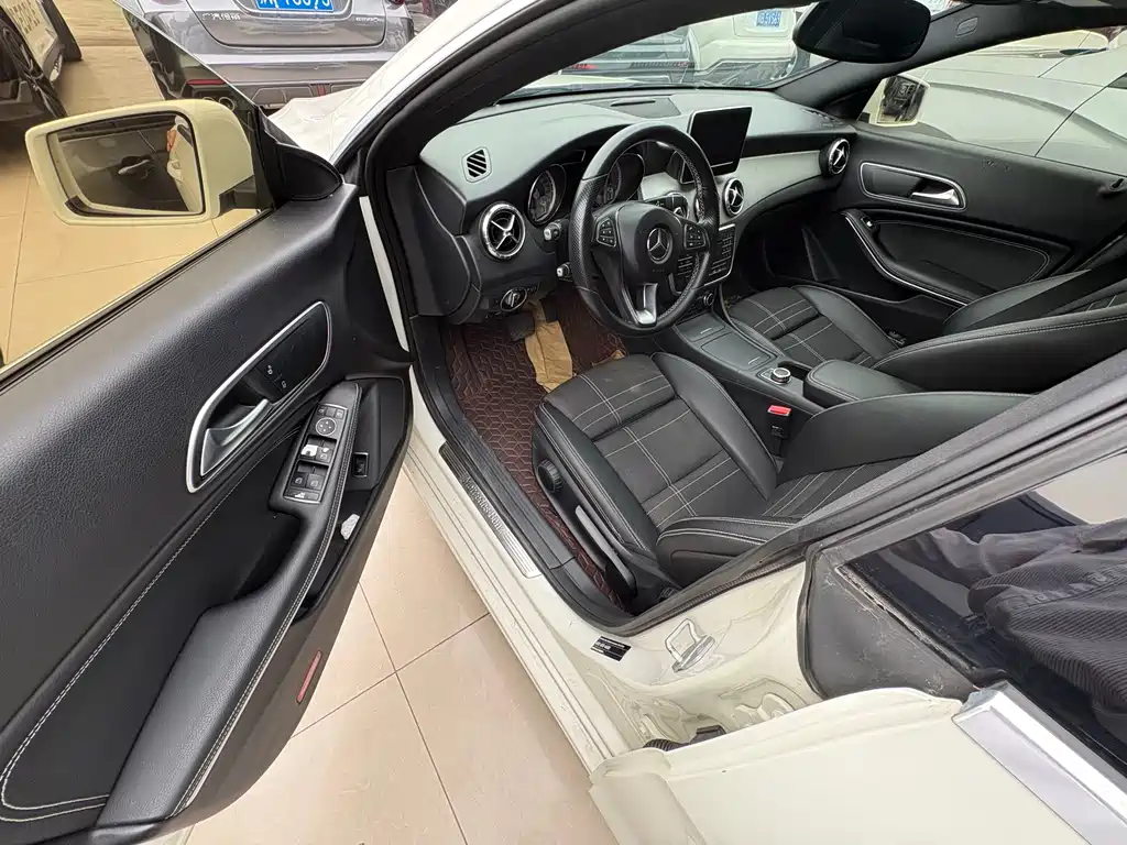 Mercedes-Benz CLA (Import) — миниатюра 4