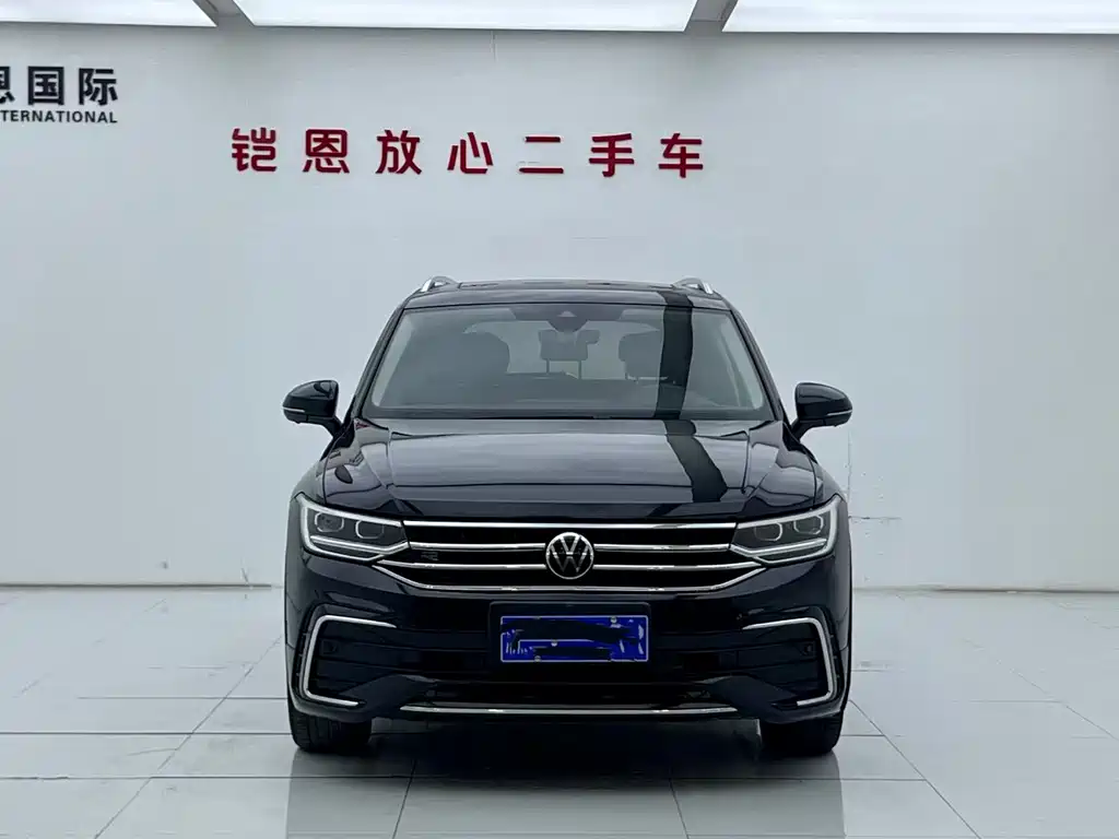 Volkswagen Tiguan L L 2023 330TSI AT R-Line