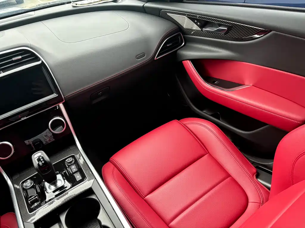 Jaguar XEL — миниатюра 13