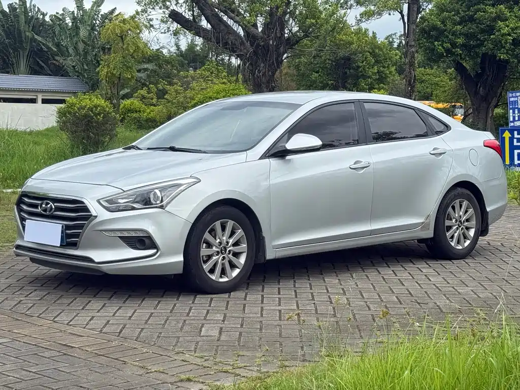 Hyundai Mistra