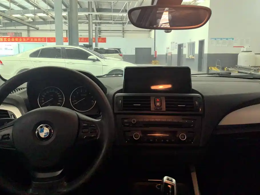 BMW 1 Series (Import) — миниатюра 12