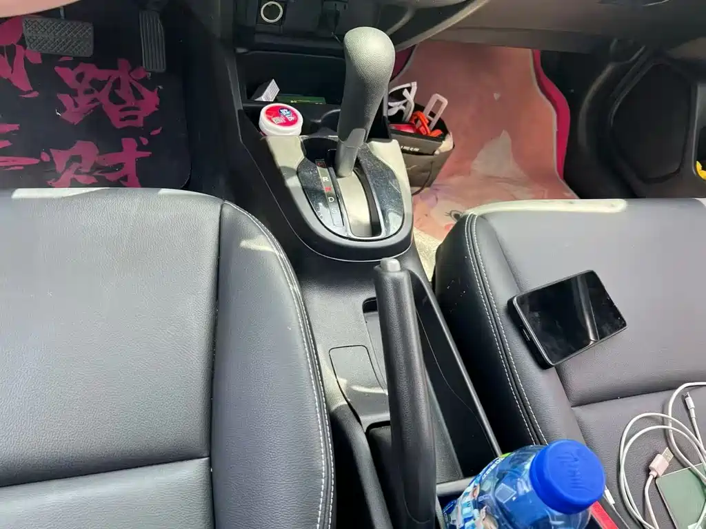 Honda Fit — миниатюра 5