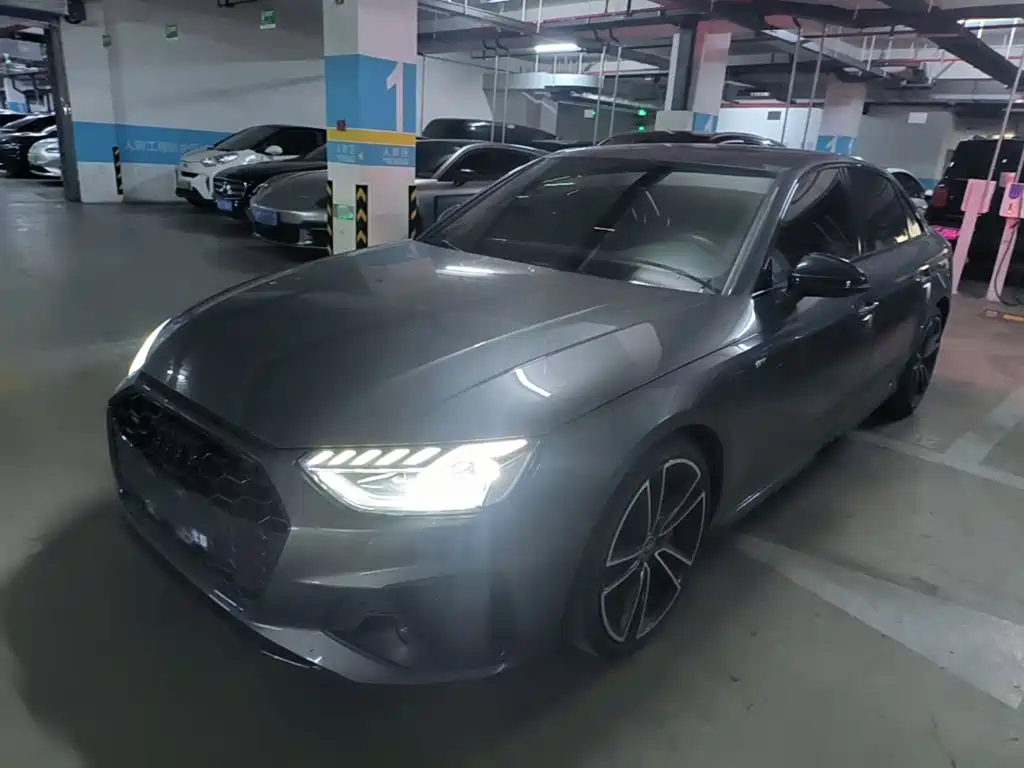 Audi A4L 2023 45 TFSI quattro