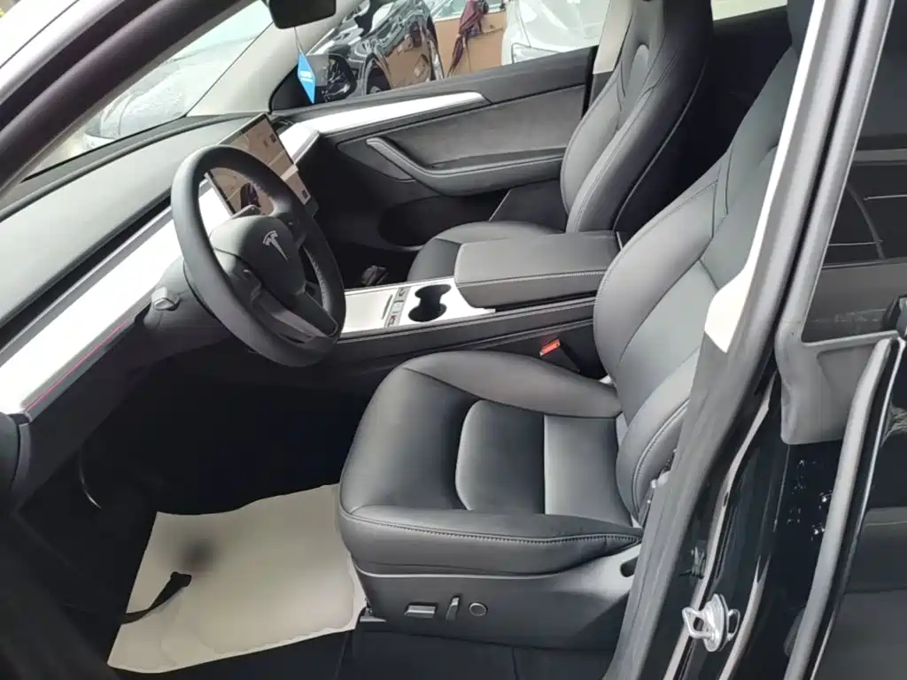 Tesla Model Y — фотографии объявления, Фото 15