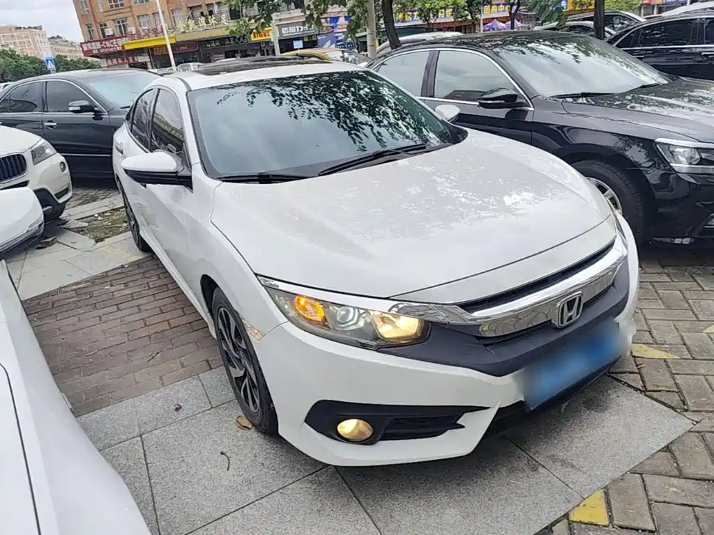 Honda Civic — миниатюра 4