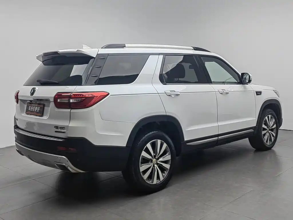 Changan CS95 — миниатюра 2