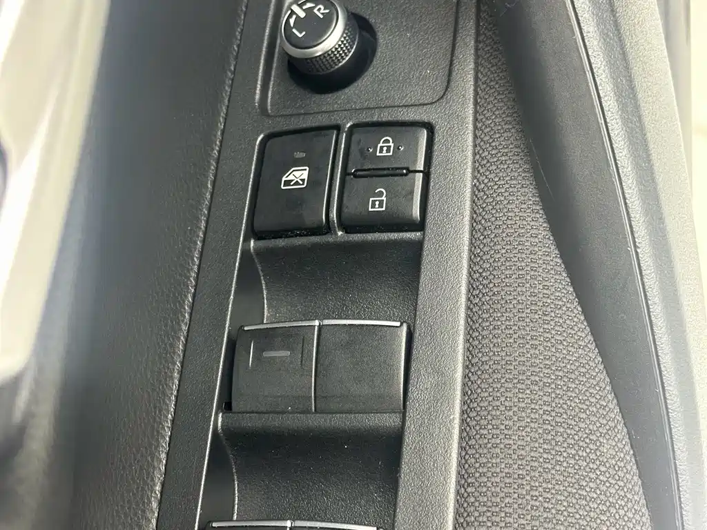 Toyota Corolla — миниатюра 15