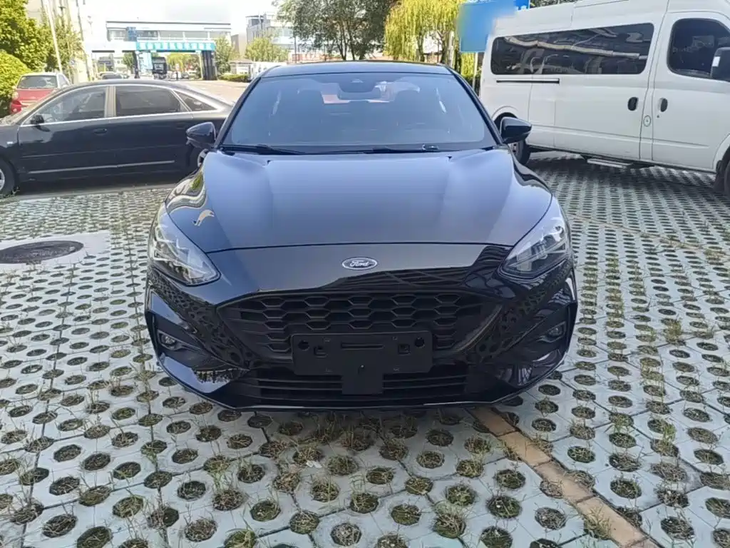 Ford Focus — миниатюра 3