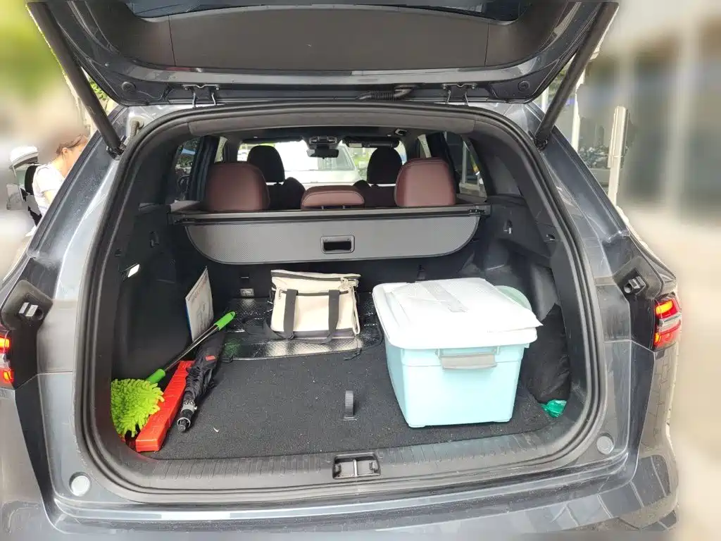Geely Xingyue L — миниатюра 10
