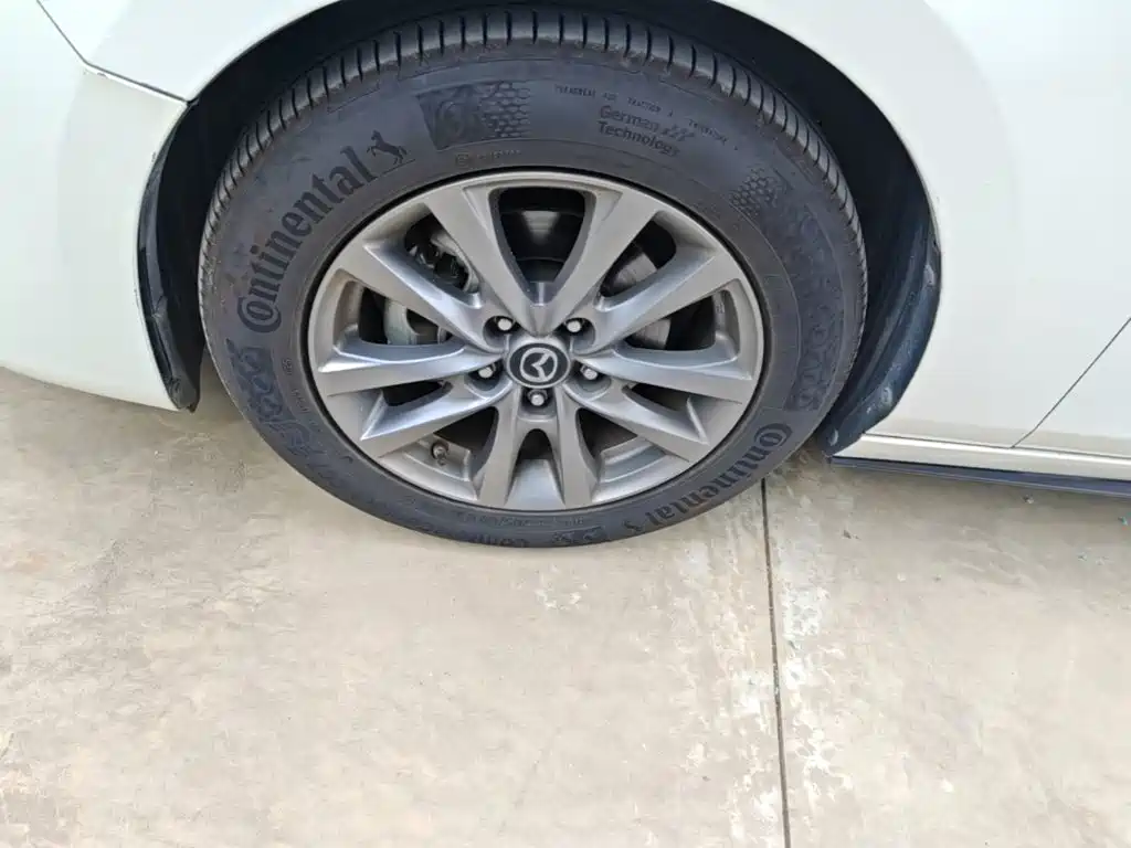 Mazda 3 Axela — миниатюра 23