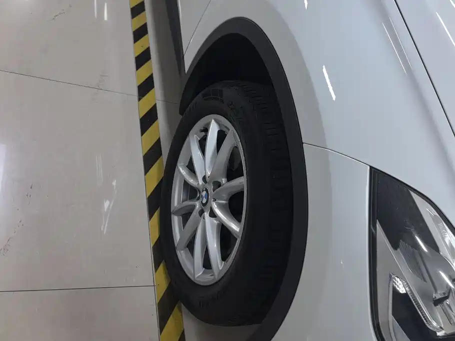 BMW X1 — миниатюра 6
