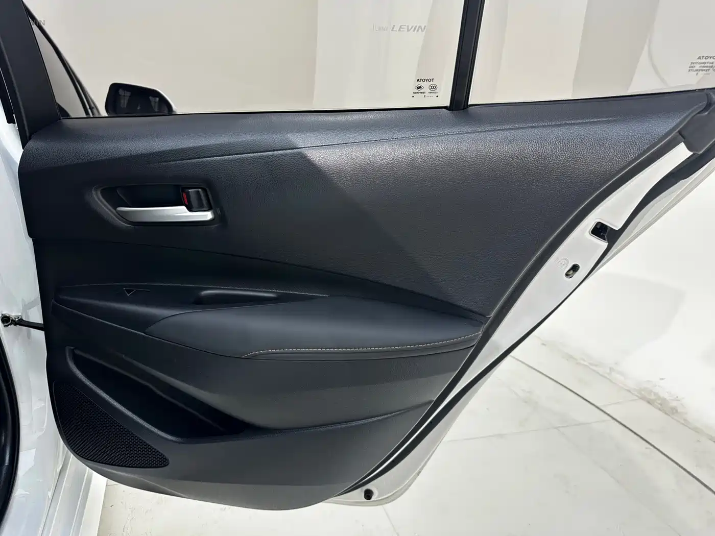 Toyota Lei Ling id 4514238 из Китая 21