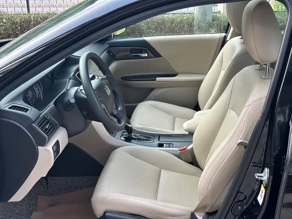 Honda Accord — миниатюра 4