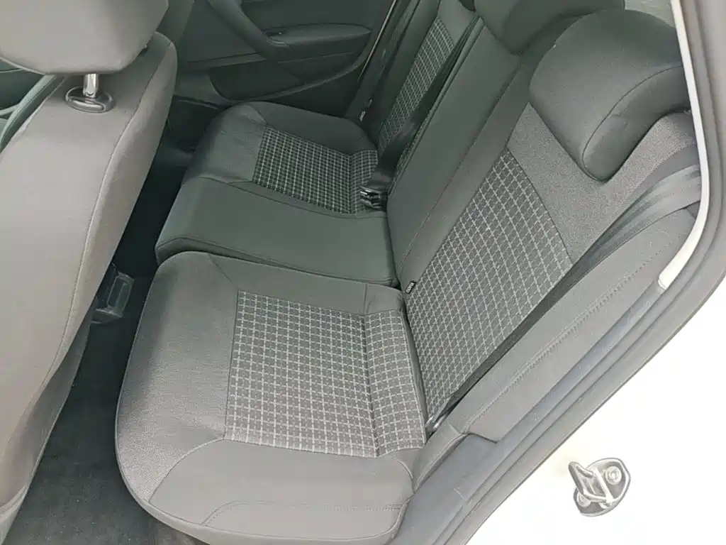 Volkswagen Polo — миниатюра 17