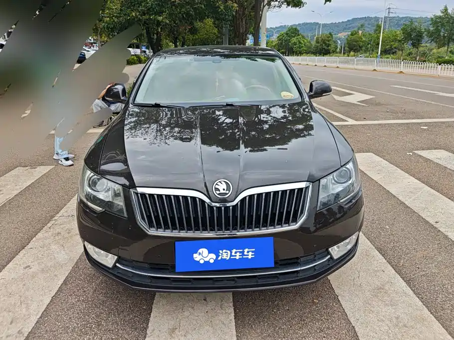 Skoda Superb — миниатюра 2