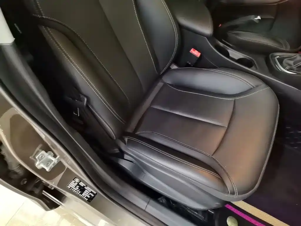 Buick Excelle — миниатюра 25