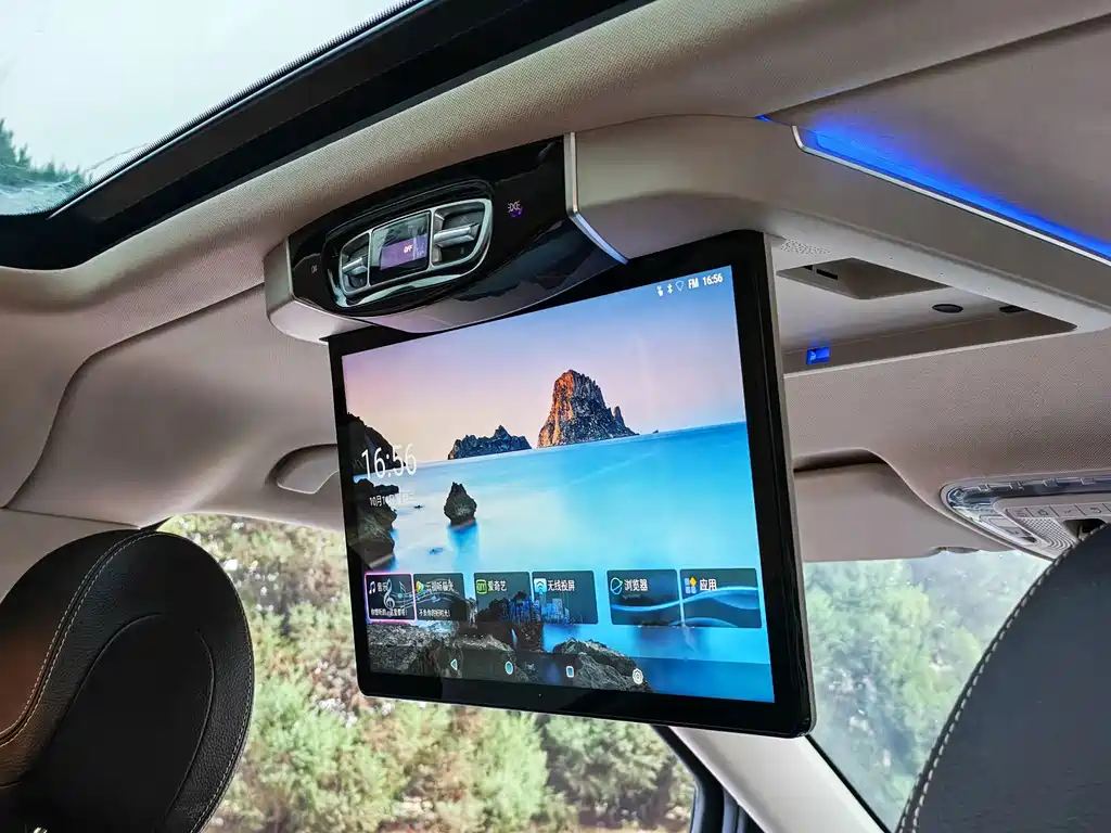 Mercedes-Benz V-Class — миниатюра 12