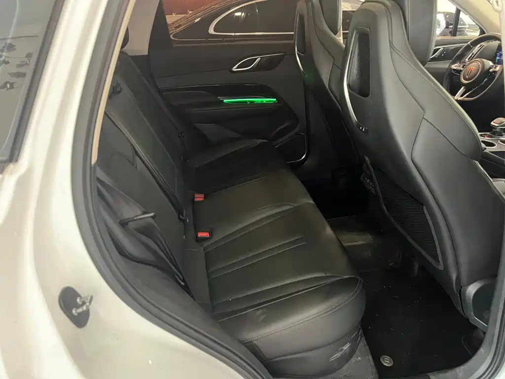 Hongqi Hongqi HS3 PHEV — миниатюра 7
