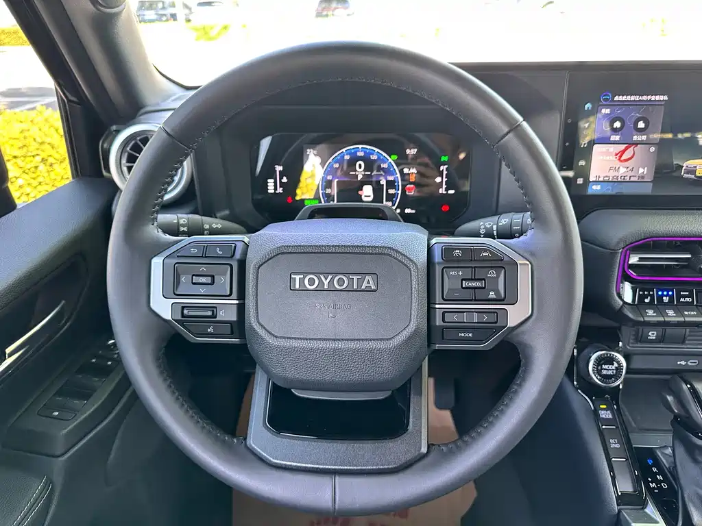 Toyota Prado — миниатюра 11