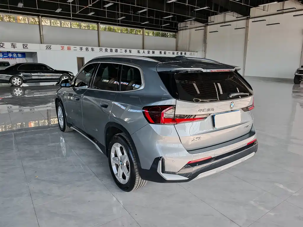 BMW X1 — миниатюра 10