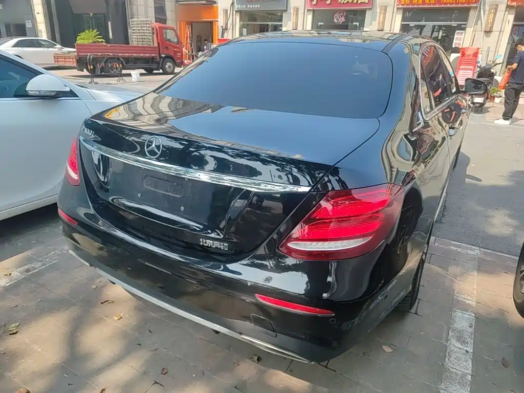 Mercedes-Benz E-Class E 2018 E 200 L Sport