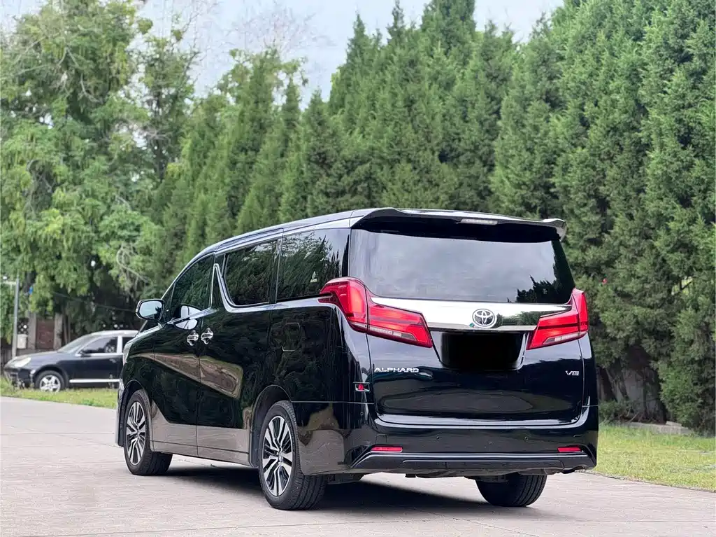 Toyota Alphard 2018 3.5L Luxury